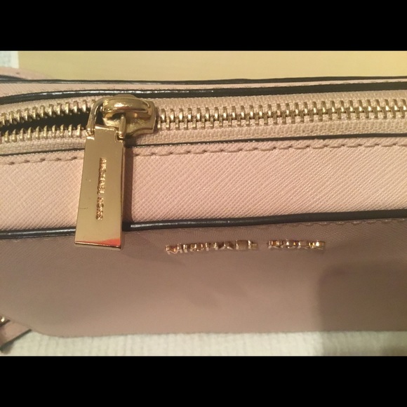 NEW MICHAEL KORS BAG - Picture 12 of 14